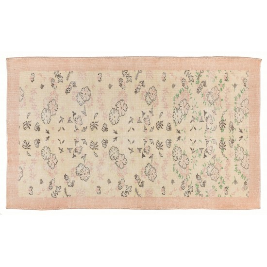 Handmade Vintage Rug in Romatic Pastel Colors, Floral Design Central Anatolian Carpet. 5.3 x 8.6 Ft (160 x 262 cm)