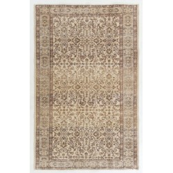 Handmade Vintage Rug, Floral Patterned Anatolian Carpet. 5.6 x 8.8 Ft (170 x 268 cm)