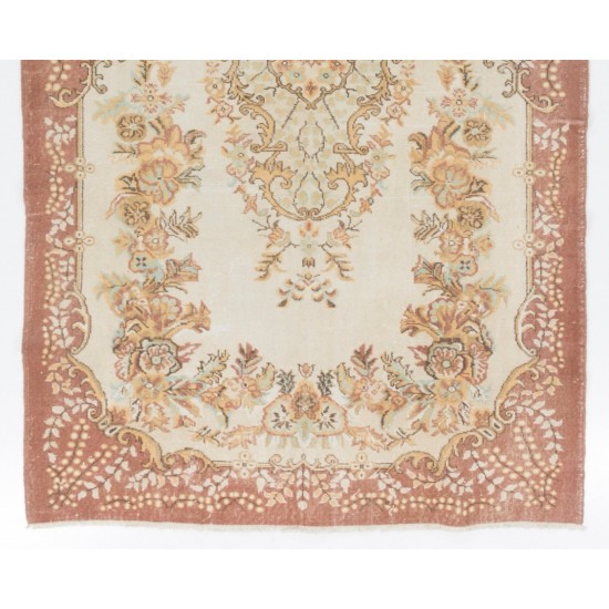 Mid-Century Handmade Turkish Floral Medallion Design Rug. 6.3 x 10.2 Ft (190 x 308 cm)