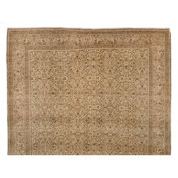 Handmade Vintage Oushak Rug, Floral Design Central Anatolian Carpet. 6.4 x 9 Ft (193 x 277 cm)