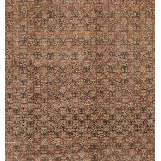 Exceptional One-of-a-Kind Hand-knotted Vintage Turkish Area Rug. 6.5 x 9.6 Ft (197 x 290 cm)