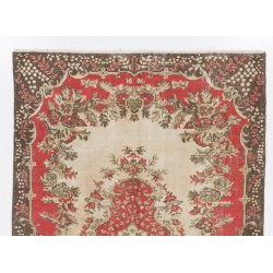 Traditional Vintage Area Rug from Turkey, Ca 1960, Handmade Floor Covering. 6.5 x 9.7 Ft (198 x 294 cm)