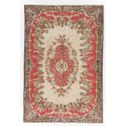 Traditional Vintage Area Rug from Turkey, Ca 1960, Handmade Floor Covering. 6.5 x 9.7 Ft (198 x 294 cm)