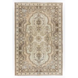 Handmade Vintage Rug, Floral Patterned Anatolian Carpet. 6.5 x 9.8 Ft (198 x 297 cm)