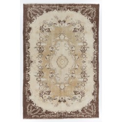 Traditional Vintage Area Rug from Turkey, Ca 1960, Handmade Floor Covering. 6.5 x 9.9 Ft (198 x 300 cm)