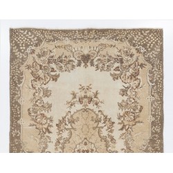 Mid-Century Handmade Turkish Oushak Wool Area Rug with Medallion Design. 6.6 x 10.7 Ft (200 x 325 cm)