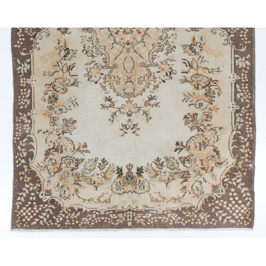 Mid-Century Handmade Turkish Oushak Wool Area Rug with Medallion Design. 6.6 x 10.9 Ft (200 x 330 cm)