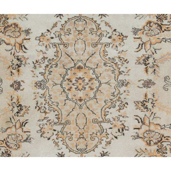 Mid-Century Handmade Turkish Oushak Wool Area Rug with Medallion Design. 6.6 x 10.9 Ft (200 x 330 cm)