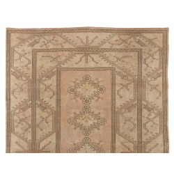 Hand-Knotted Vintage Milas Rug Made of Wool. 6.7 x 9.4 Ft (202 x 285 cm)