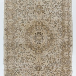 Mid-Century Handmade Turkish Oushak Wool Area Rug with Medallion Design. 6.7 x 9.9 Ft (203 x 300 cm)