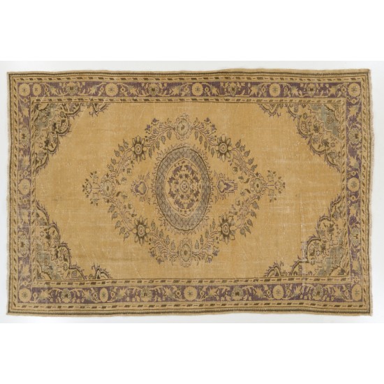 Traditional Vintage Handmade Turkish Wool Area Rug. 6.9 x 10 Ft (208 x 304 cm)