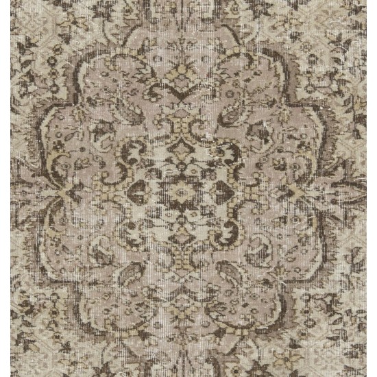 Vintage Hand-Knotted Central Anatolian Rug, Turkish Antique Washed Mid-Century Carpet. 6.9 x 9 Ft (210 x 275 cm)