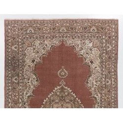 Mid-Century Handmade Turkish Oushak Wool Rug with Medallion Design. 7 x 10.9 Ft (213 x 330 cm)