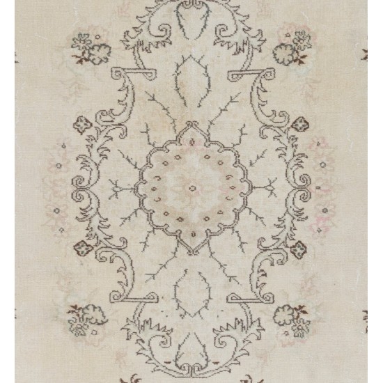 Vintage Handmade Turkish Rug with Floral Medallion Design. 7 x 10.9 Ft (214 x 330 cm)