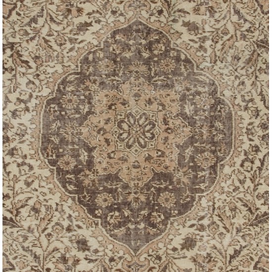 Traditional Vintage Handmade Turkish Wool Area Rug. 7 x 10.5 Ft (215 x 320 cm)
