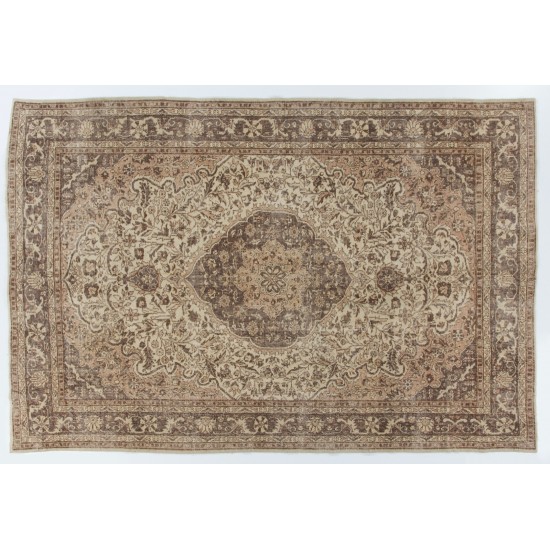 Traditional Vintage Handmade Turkish Wool Area Rug. 7 x 10.5 Ft (215 x 320 cm)