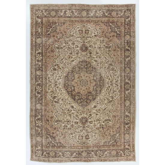 Traditional Vintage Handmade Turkish Wool Area Rug. 7 x 10.5 Ft (215 x 320 cm)