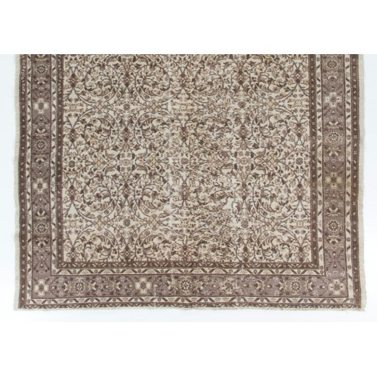 Vintage Handmade Turkish Rug, Large Floral Pattern Carpet. 7.2 x 10.2 Ft (217 x 310 cm)