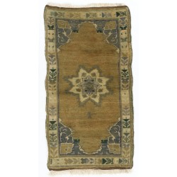 Small Handmade Turkish Rug, Vintage Doormat (Seat or Cushion Cover). 1.7 x 3 Ft (51 x 93 cm)