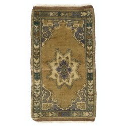 Small Handmade Turkish Rug, Vintage Doormat (Seat or Cushion Cover). 1.8 x 2.8 Ft (52 x 85 cm)