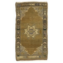 Small Handmade Turkish Rug, Vintage Doormat (Seat or Cushion Cover). 1.8 x 3 Ft (52 x 89 cm)