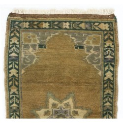 Small Handmade Turkish Rug, Vintage Doormat (Seat or Cushion Cover). 1.8 x 3.2 Ft (52 x 95 cm)