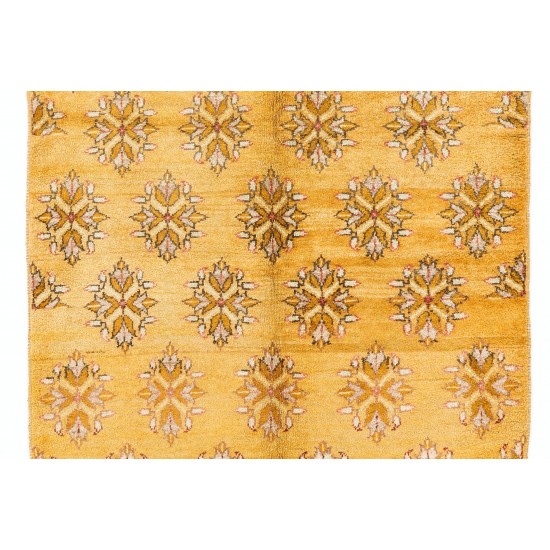 Unique Authentic Vintage Handmade Turkish Area Rug in Yellow Color, Ideal for Home & Office Decor. 4.8 x 9.6 Ft (145 x 292 cm)